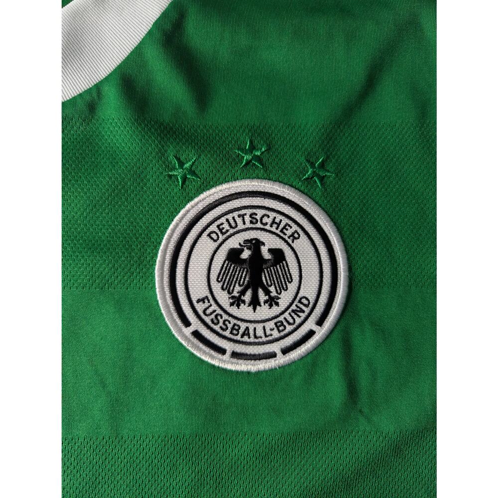 Germany Özil 2012 Away Authentic Jersey Men’s XL Fully Patched - Picture 4 of 8